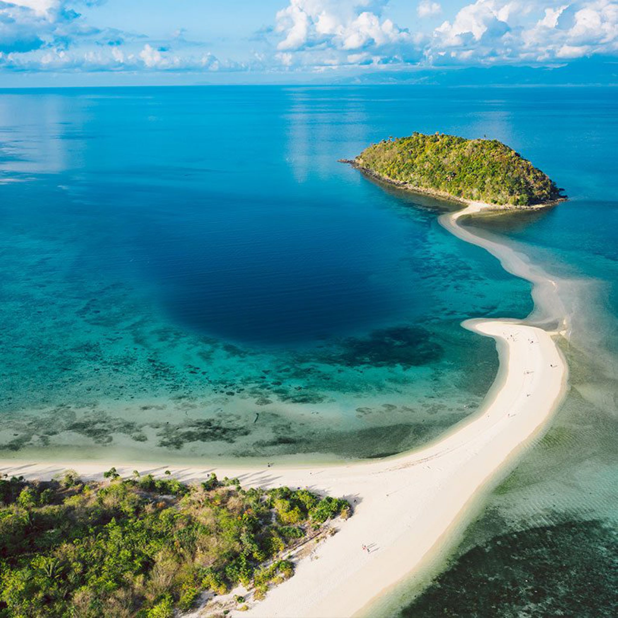 Cresta de Gallo Island